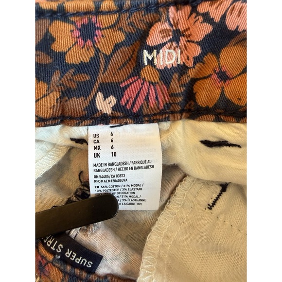 American Eagle Shorts Women's Size 6 Floral Midi Stretch Blue Pockets Cotton - Picture 4 of 6